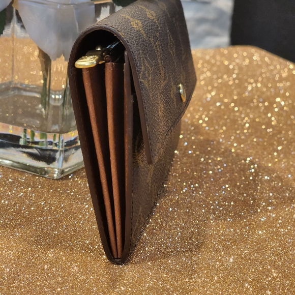 Louis Vuitton long Wallet - Picture 3 of 8